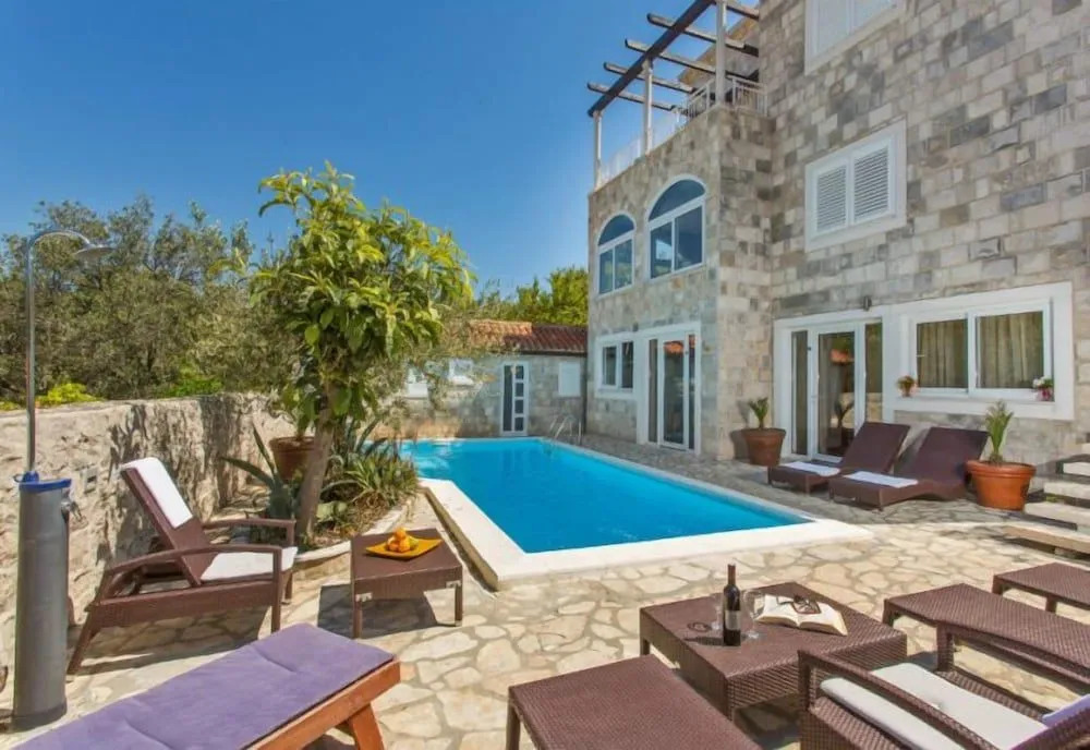 Villa Imperial View