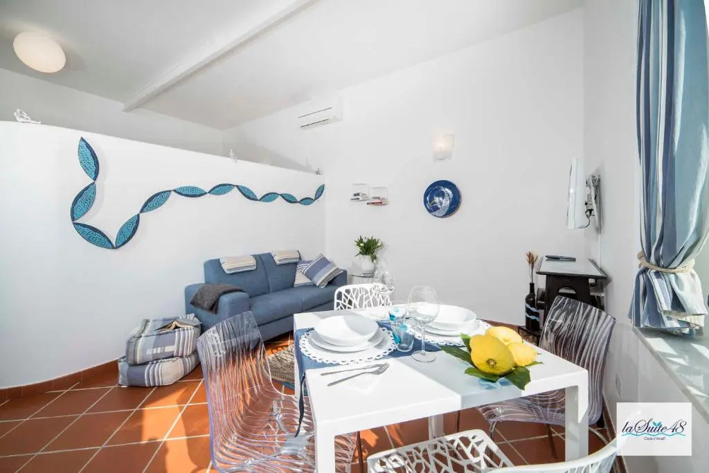 La Suite 48
