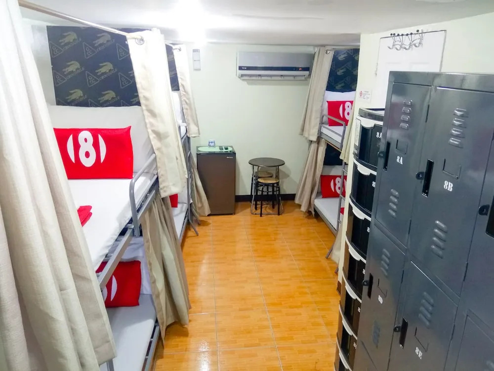 8 Hostel at Quiapo