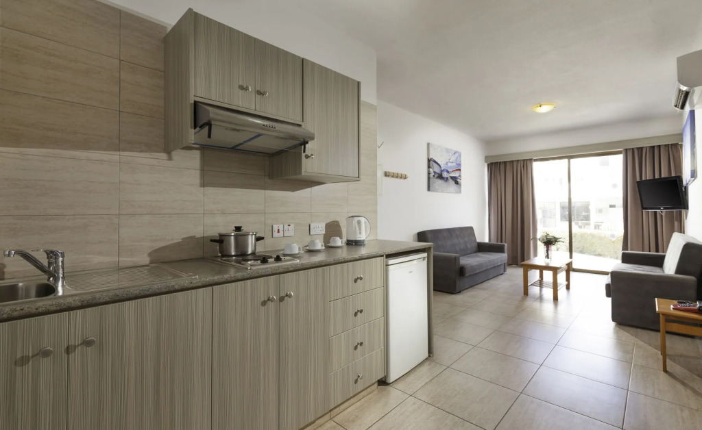 Penelope Beach Hotel Apts
