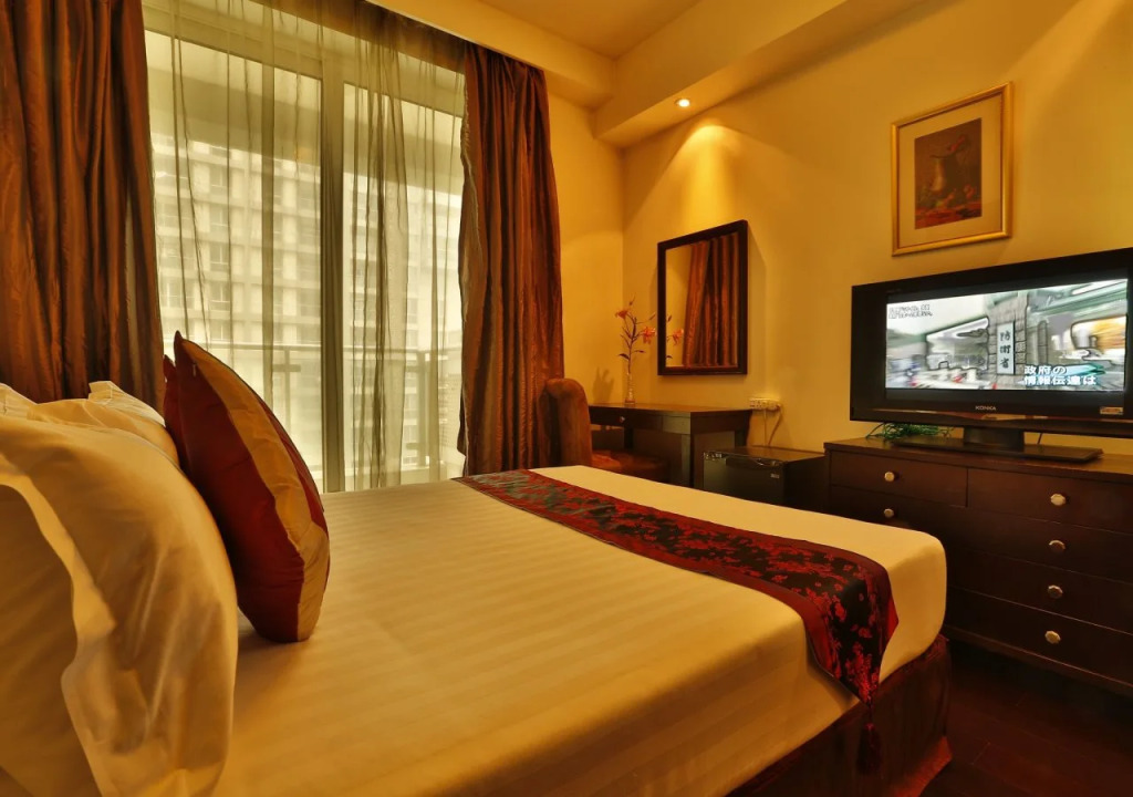 Rayfont Celebrity Hotel and  Apartment