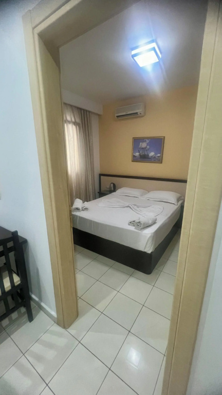 Sunrise Hotel Cameria