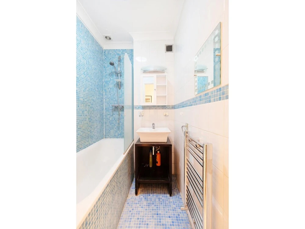 Bright and Spacious Flat in London - Sleeps 4
