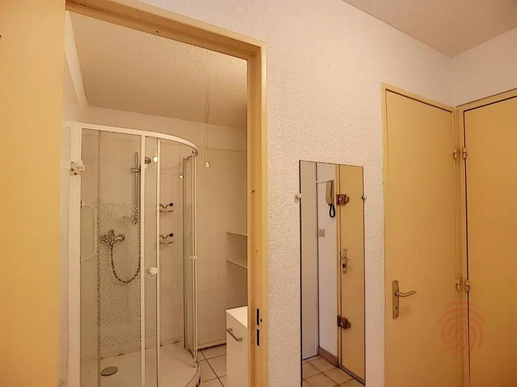 Appartement Lamalou-les-Bains, 1 pièce, 2 personnes - FR-1-451-102