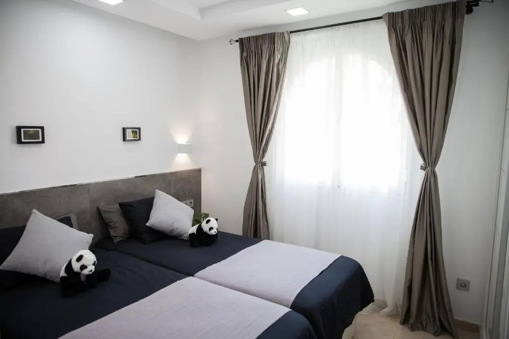 Spacious 200 sq.m. penthouse with sea view terraces