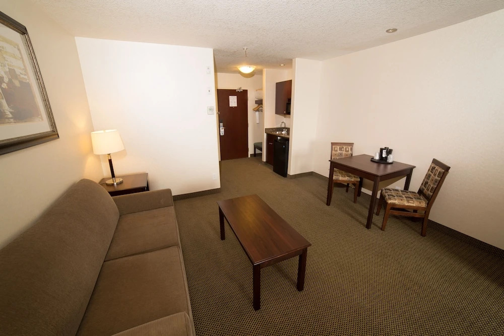Holiday Inn Express & Suites Whitecourt by IHG