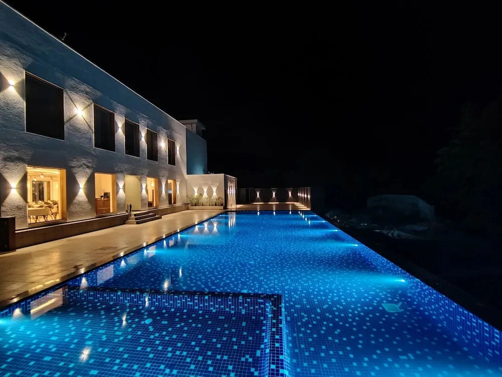 Bindiga Peak Resorts