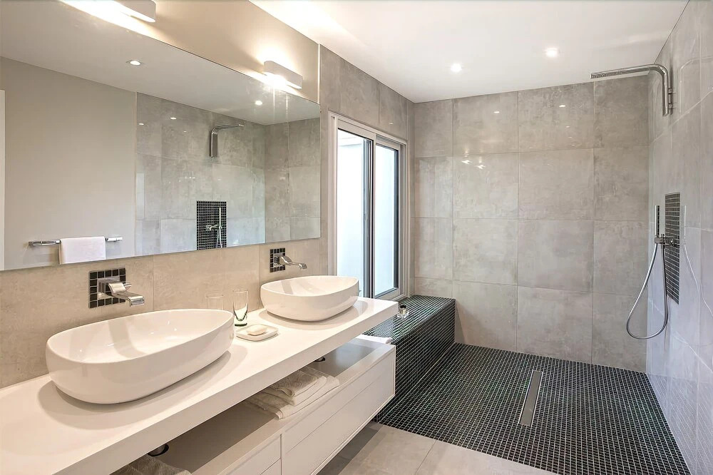 Beachfront Bliss, Pool, AC, Free Wifi, Concierge, Exclusive Terres Basses Location