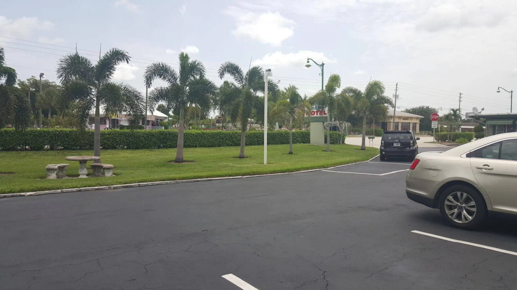 Tamiami Motel