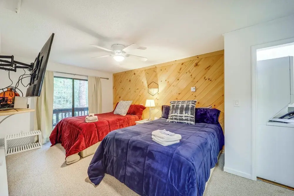 Ski, Hike & Explore! All-season Condo in Beech Mtn