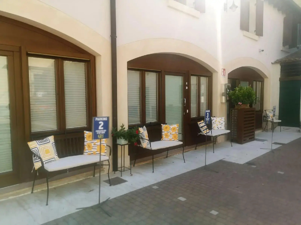 Giardino Giusti House & Court
