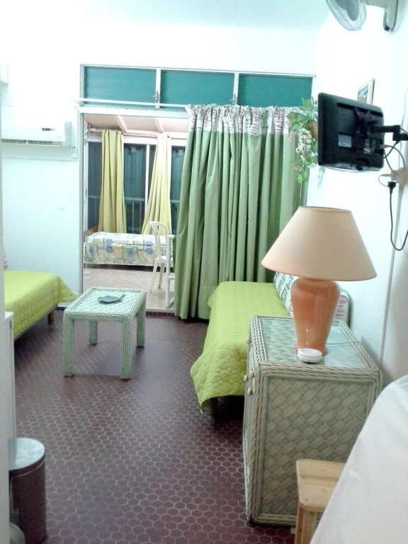 Studio in Saint-françois, With Private Pool, Terrace and Wifi - 100 m