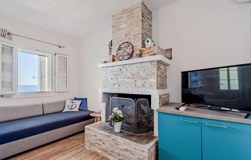 Beautiful Home in Potomje With Wifi and 1 Bedrooms