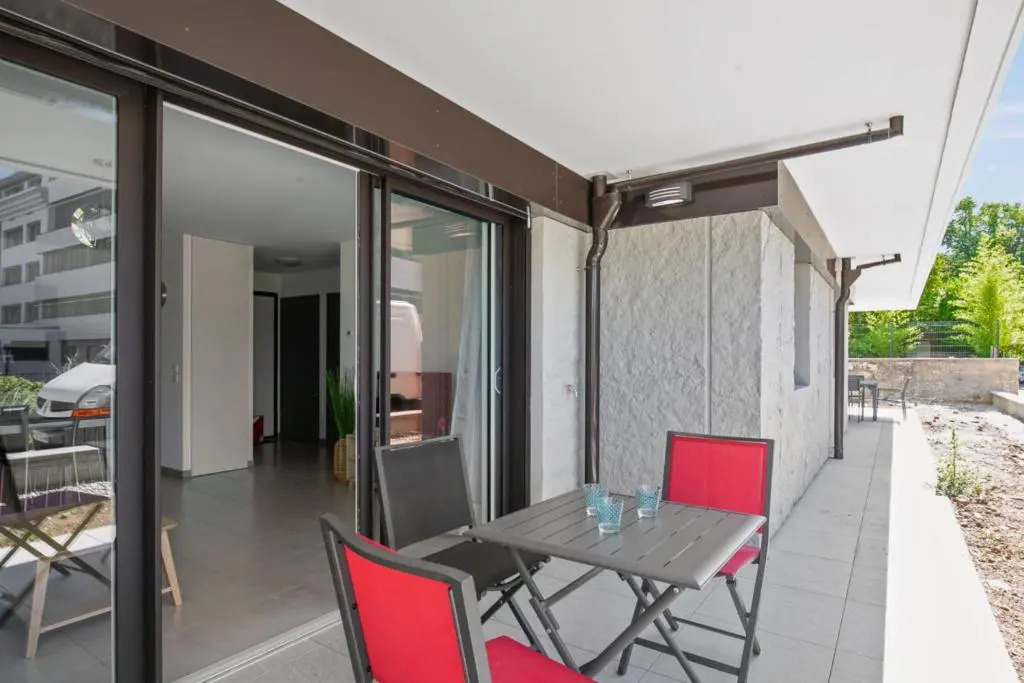 Spacious 1-bedroom with terrace 15 min from Lake Annecy Welkeys
