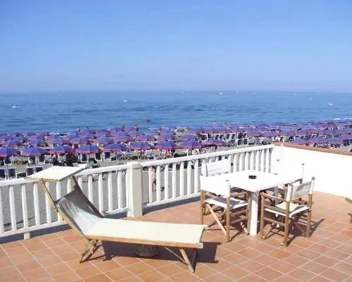 Hotel Cecina Beach