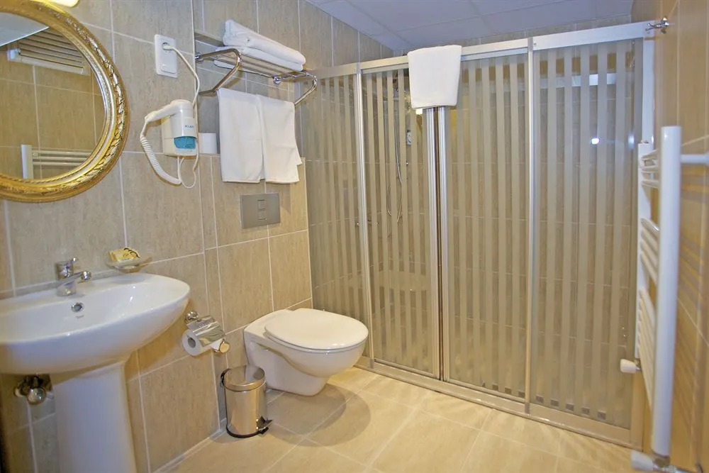 Fides Hotel