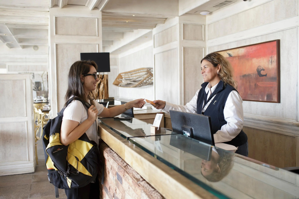 Hotel Costa Australis
