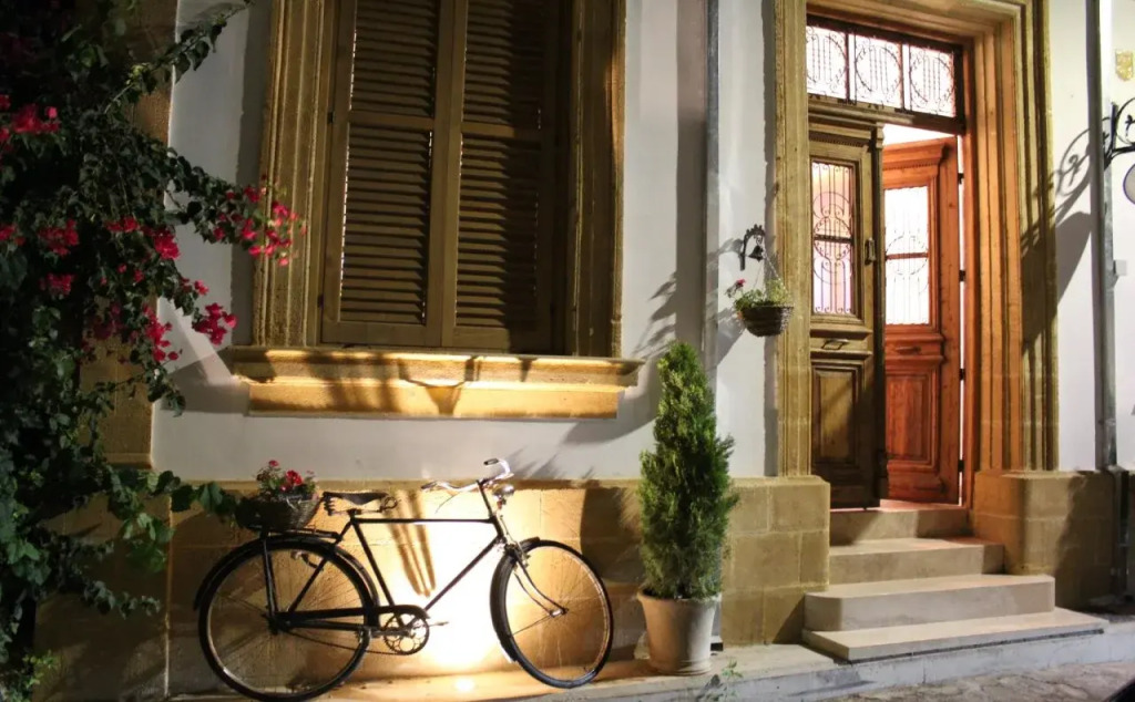 pedieos guest house
