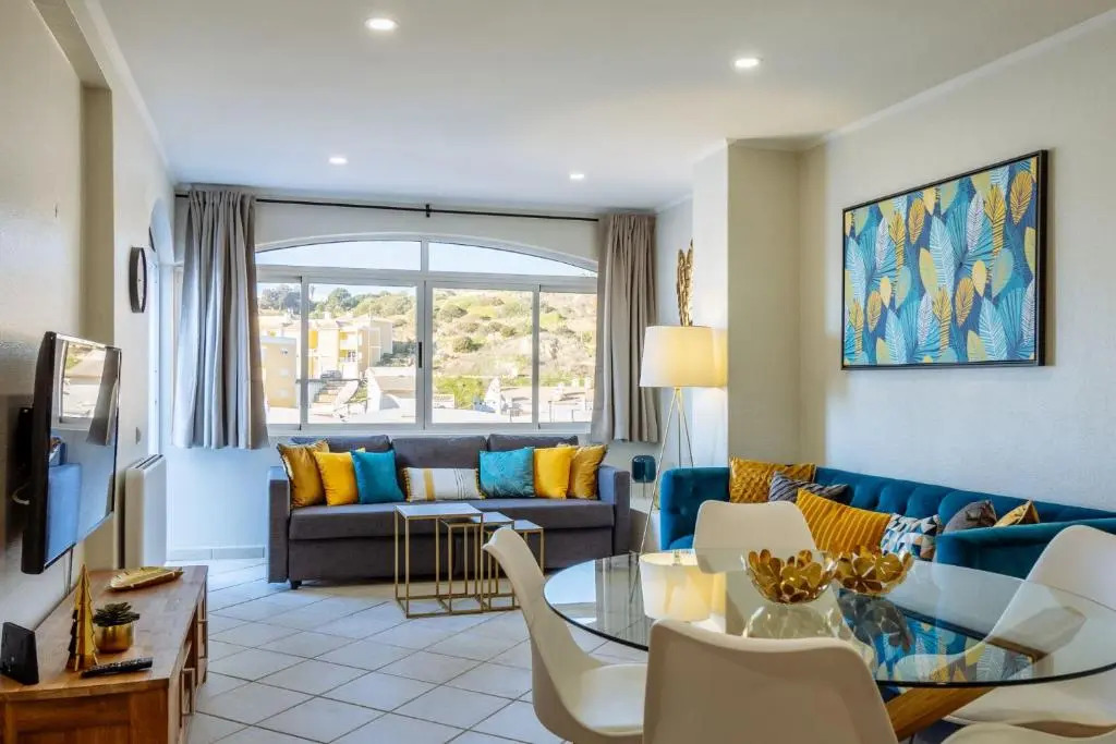 Top renoviertes Apartment mit großer Terrasse