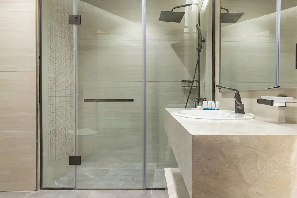 Simply Comfort Vacation Homes Rental Apartments at Nobles Tower Luxury Burj View