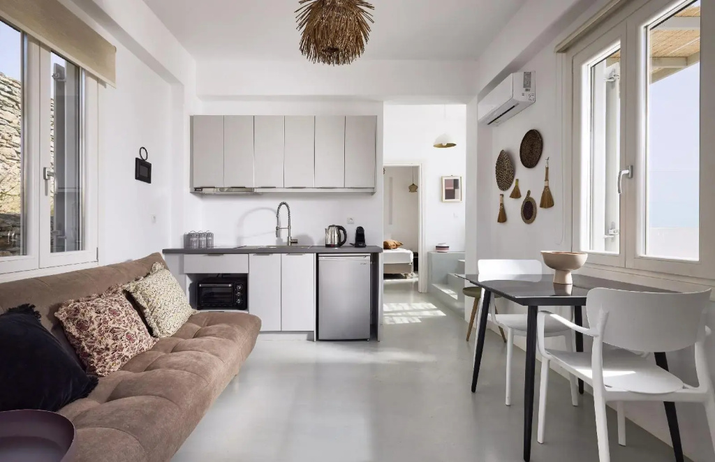 Ianemi Suites by K4 Kythnos