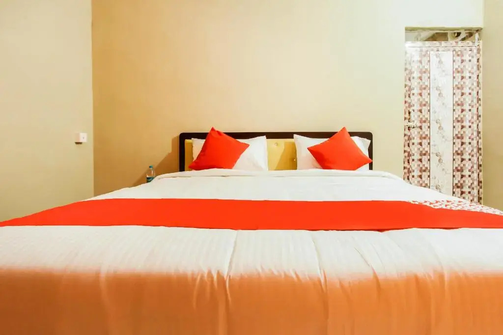 Olympic Club House by OYO Rooms