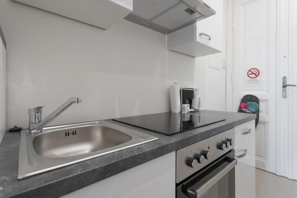 Lovely Studio Apartment Volkertmarkt