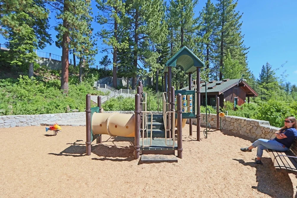 Aplin Base Camp House 3 Bedrooms 2.5 Bathrooms Home