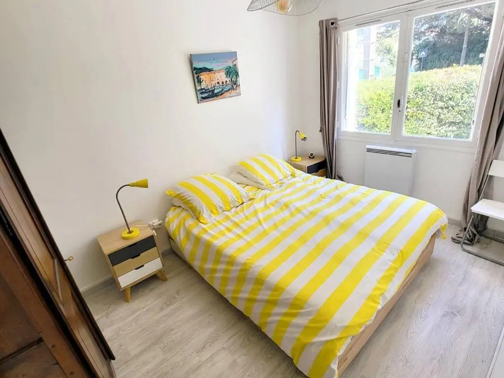Appartement Six-Fours-les-Plages, 2 pièces, 4 personnes - FR-1-316-232