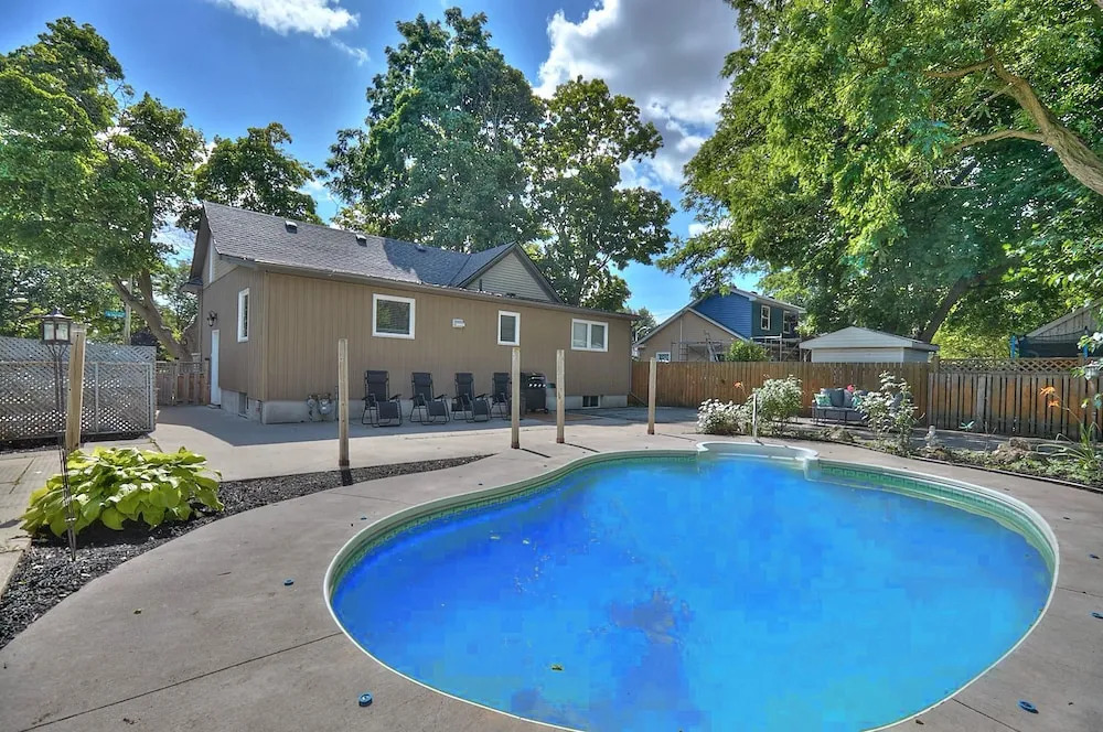 Niagara Retreat