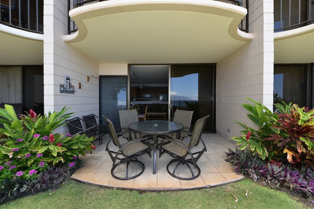 Kahana Reef 107 1 Bedroom 1 Bathroom Condo by Redawning