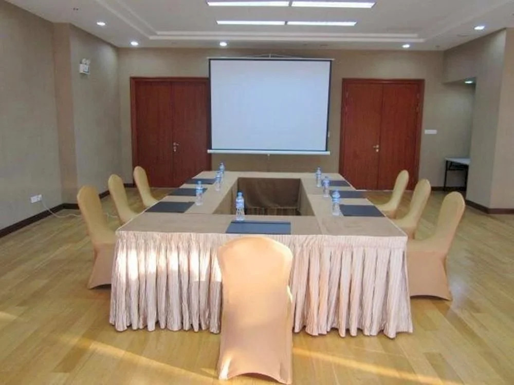 SIP Ecological Science Lyric Hotel