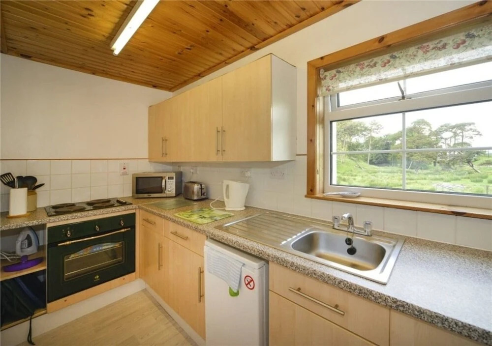 Captivating 2-bed Cottage Near Biggar