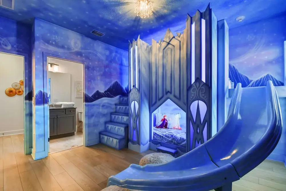 Luxurious 15BR Villa with Lake View & Game/Theater