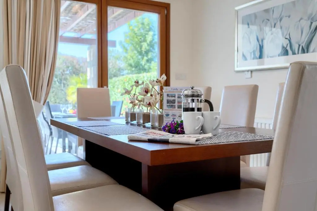 Villa Lara - 11, Spacious Villa with Large Garden and Private Pool on Aphrodite Hills