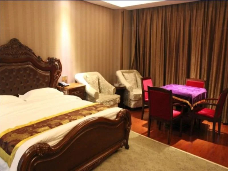 Qin Huang Hotel