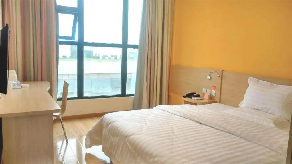 7Days Inn Langzhong Seven Mile Avenue