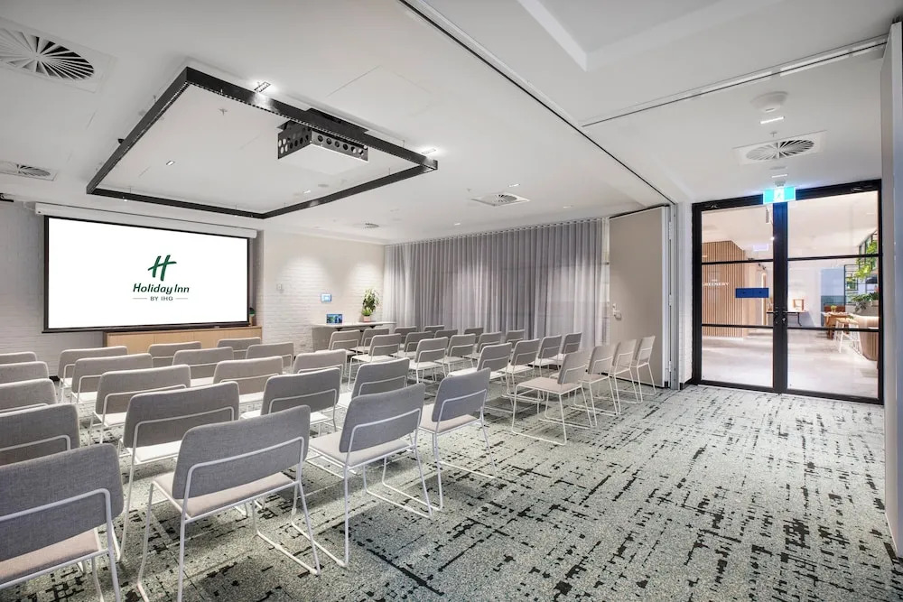 Holiday Inn Melbourne Bourke Street Mall by IHG