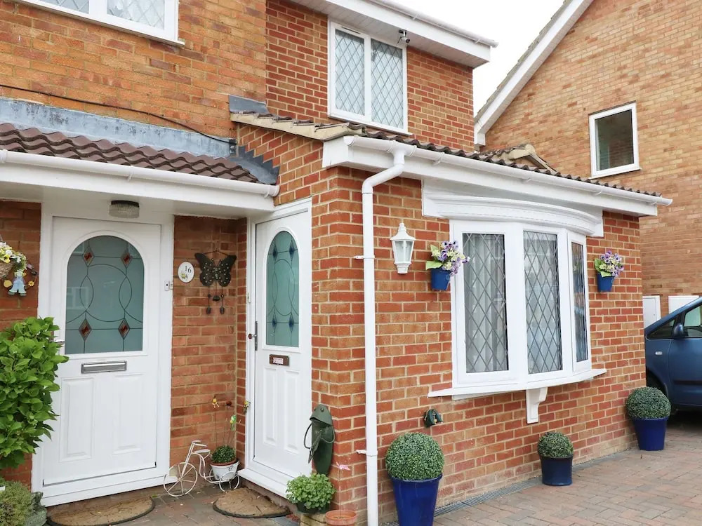 16 Retingham Way