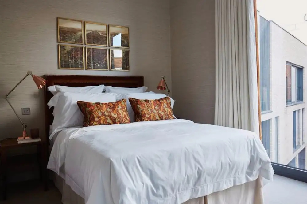 4 Bedroom House in Battersea Sleeps 7