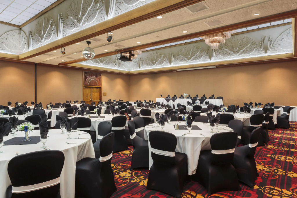 Maverick Hotel and Casino by Red Lion Hotels