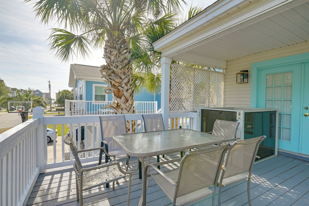 Walk to Ocean: Surfside Beach Gem w/ Private Pool