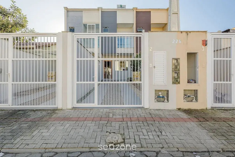 House With 2 Suites and Barbecue Lrm0226