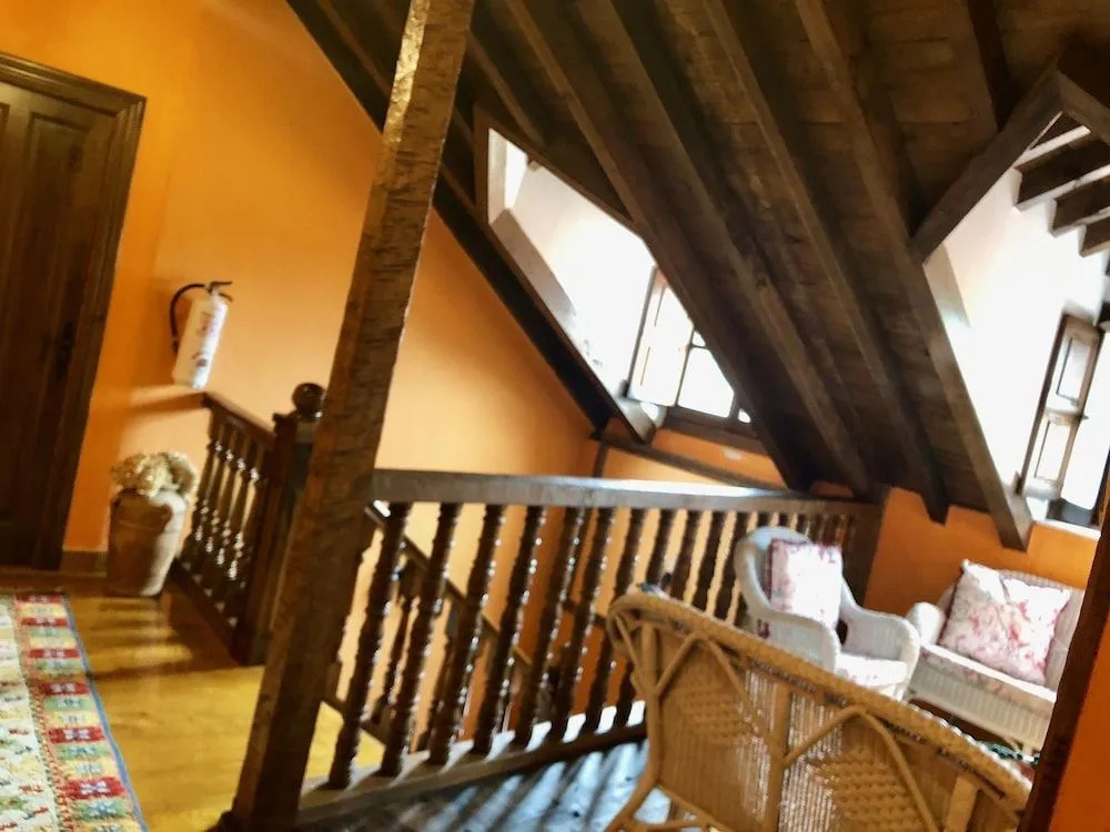 Apartamentos La Casona