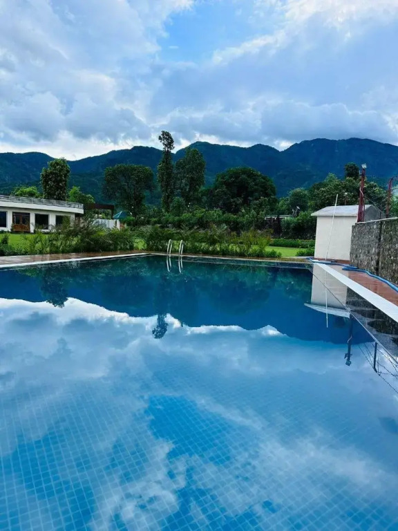 Corbett Four Seasons