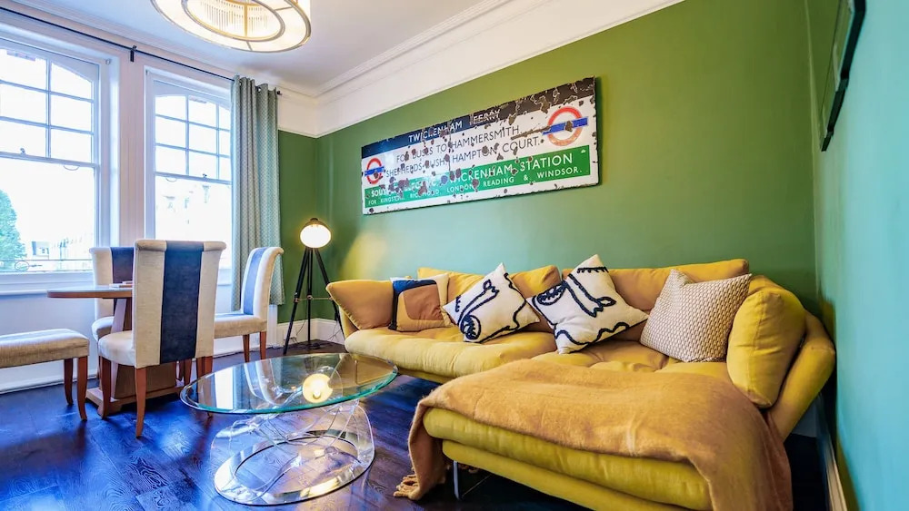 Stylish One Bedroom Flat in Kensingston, London