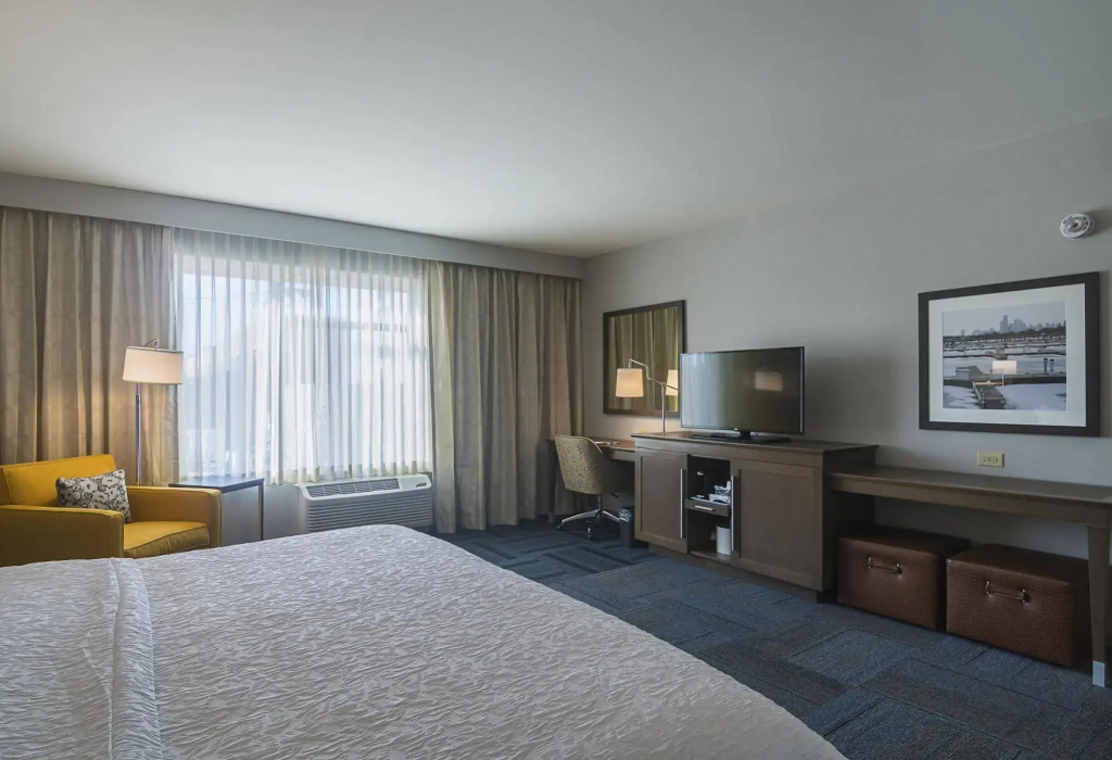 Hampton Inn Chicago North-Loyola Station, Il