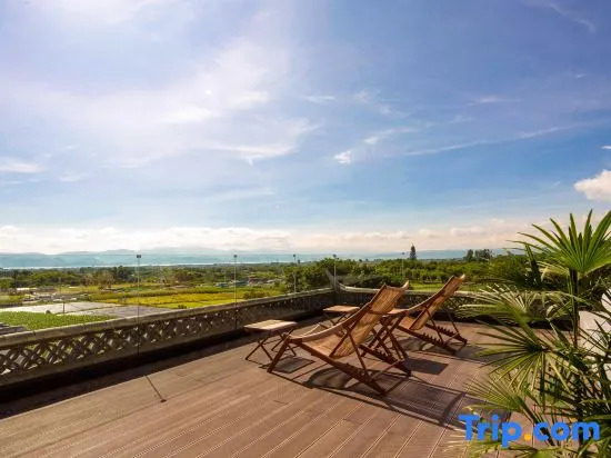 Nature Forest Mountain Inn (Ancient City East Gate Store)