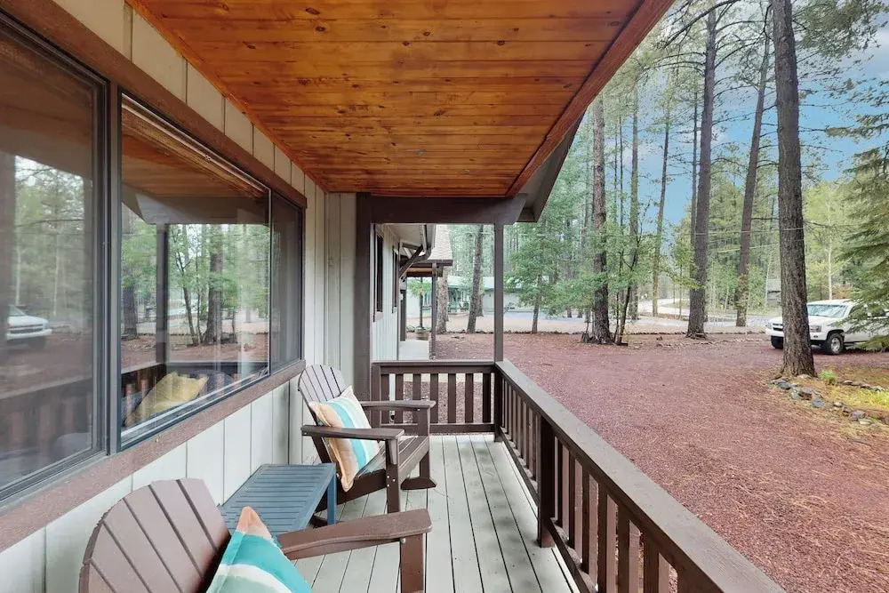Wooded-view Deck! Pinetop Golf Escape