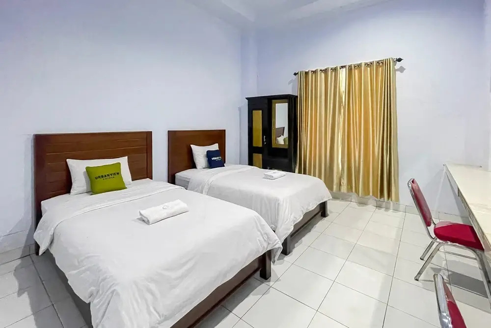 Urbanview Hotel Grand Seven One Kota